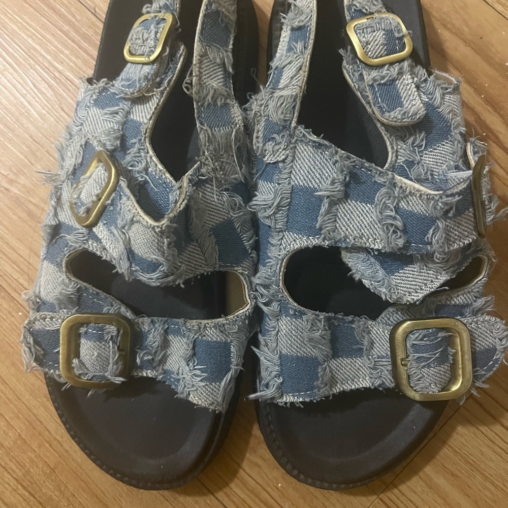 Chunky denim sandals